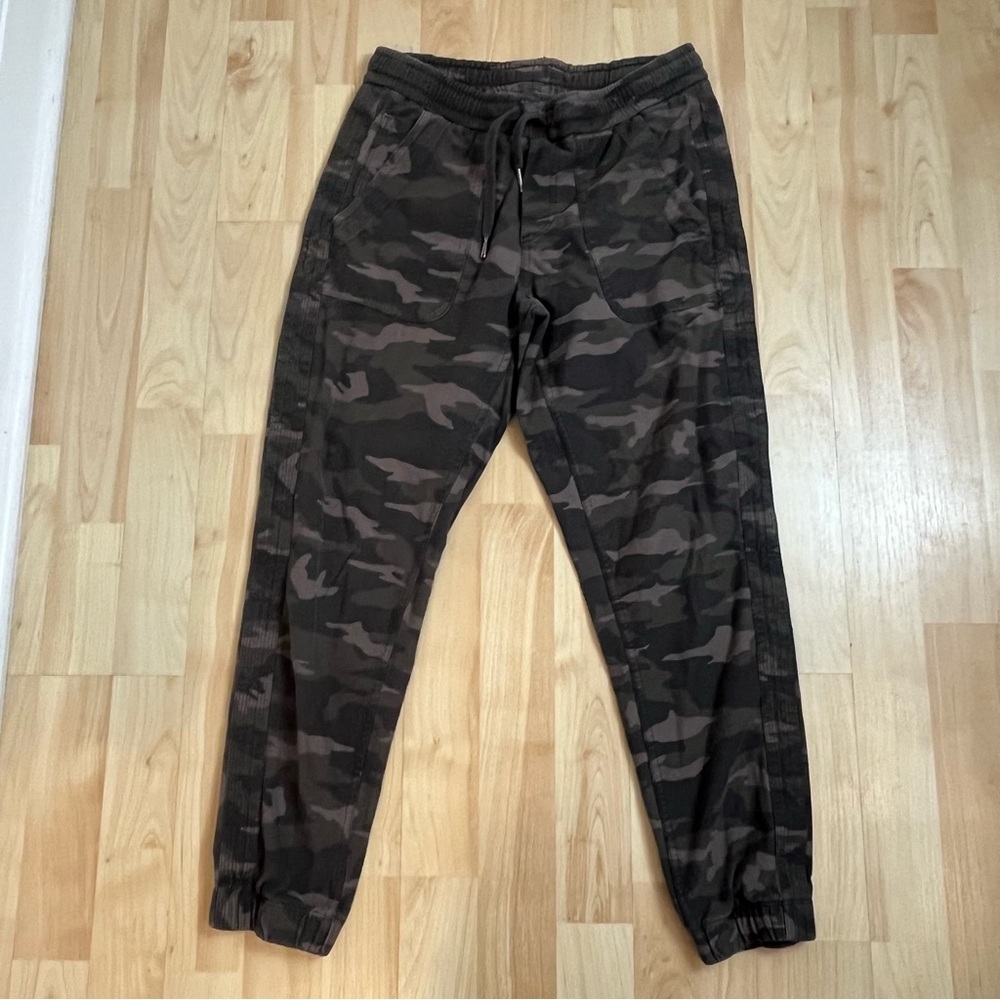 Athleta Came Green Gray Farallon Jogger Sweatpants 2P